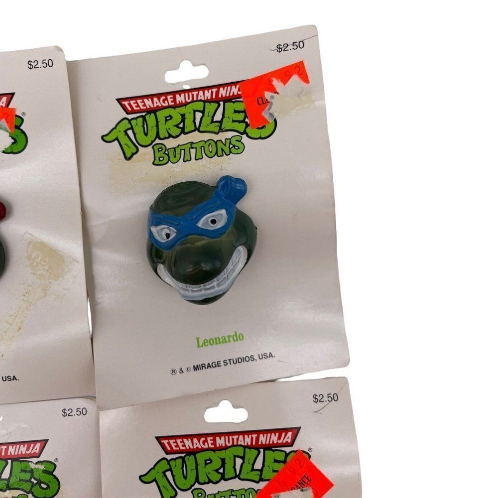 Vintage Teenage Mutant Ninja Turtle Sew on Button Sewing TMNT Complete Set NOS - Picture 6 of 8